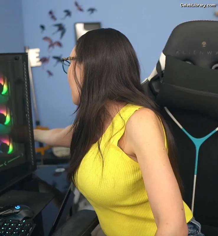 Trisha Hershberger photo 24 of 1447