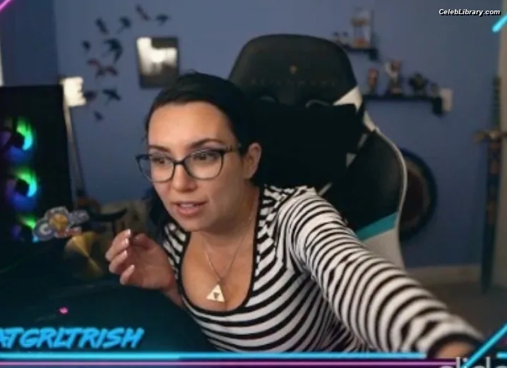 Trisha Hershberger photo 19 of 1447