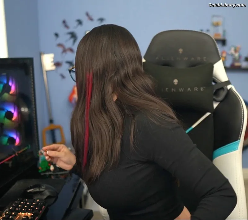 Trisha Hershberger photo 11 of 1447