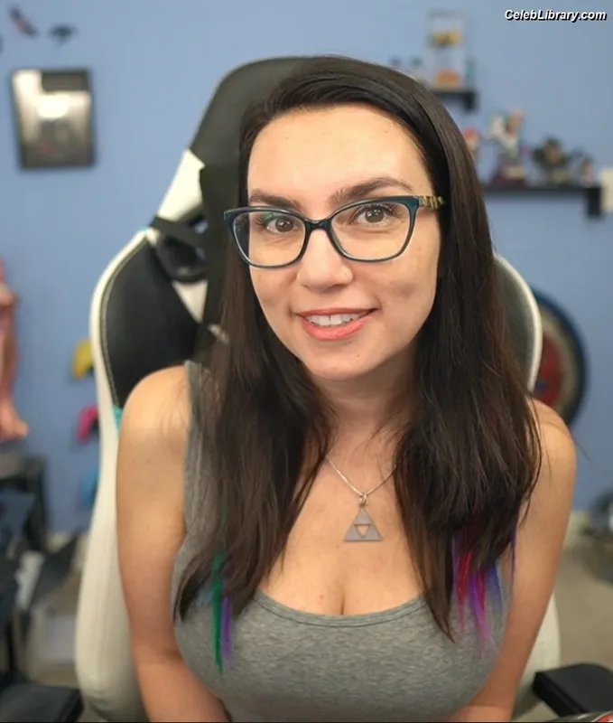 Trisha Hershberger photo 18 of 1447