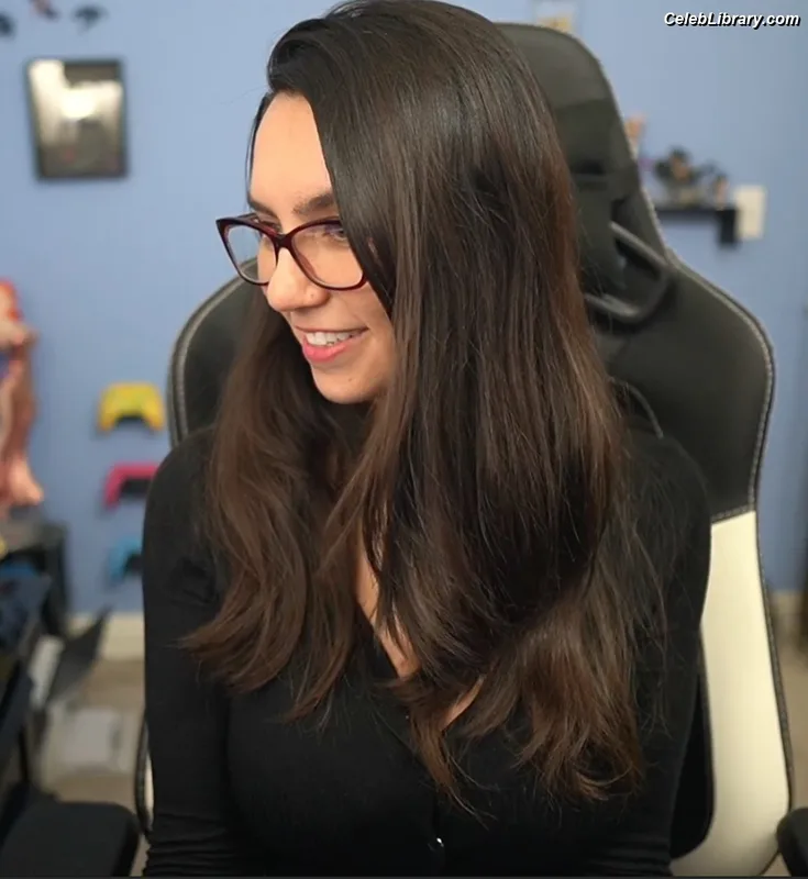 Trisha Hershberger photo 1 of 1447
