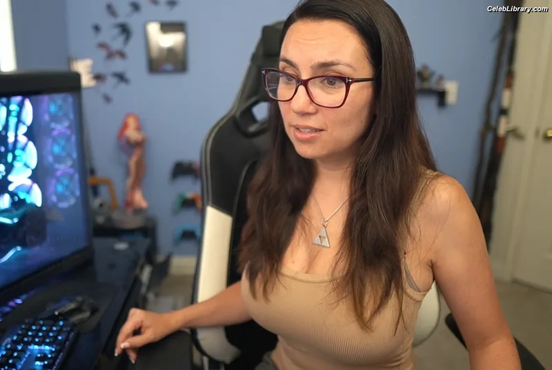 Trisha Hershberger photo 6 of 1447