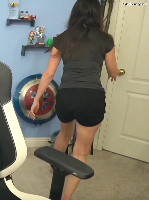 Trisha Hershberger photo 17 of 1447