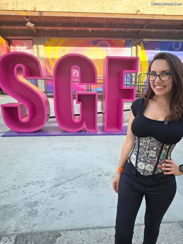 Trisha Hershberger photo 11 of 1447