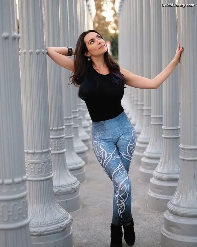 Trisha Hershberger photo 18 of 1447