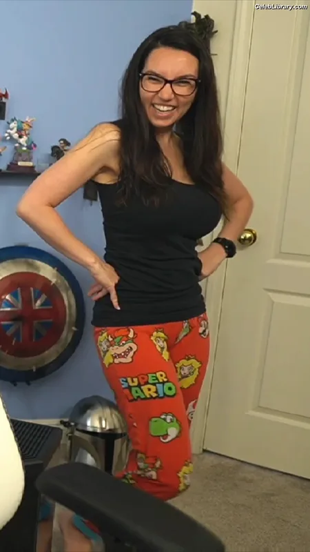 Trisha Hershberger photo 10 of 1447