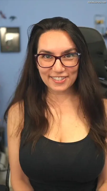 Trisha Hershberger photo 16 of 1447