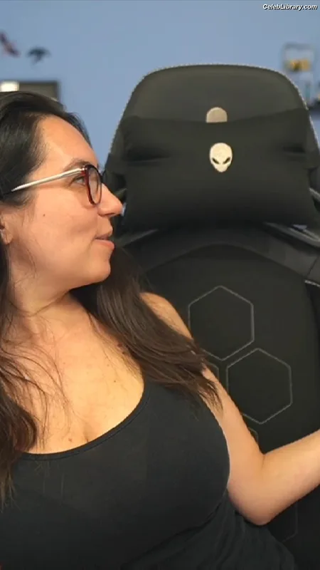 Trisha Hershberger photo 17 of 1447