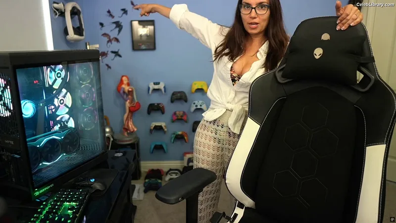Trisha Hershberger photo 15 of 1447