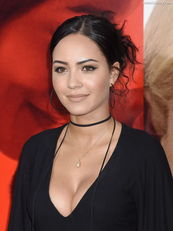 Tristin Mays photo 7 of 91