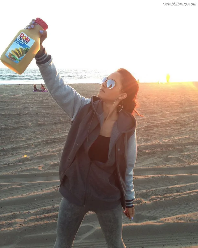 Tristin Mays photo 22 of 91