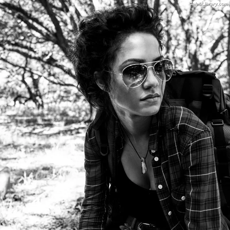 Tristin Mays photo 5 of 91