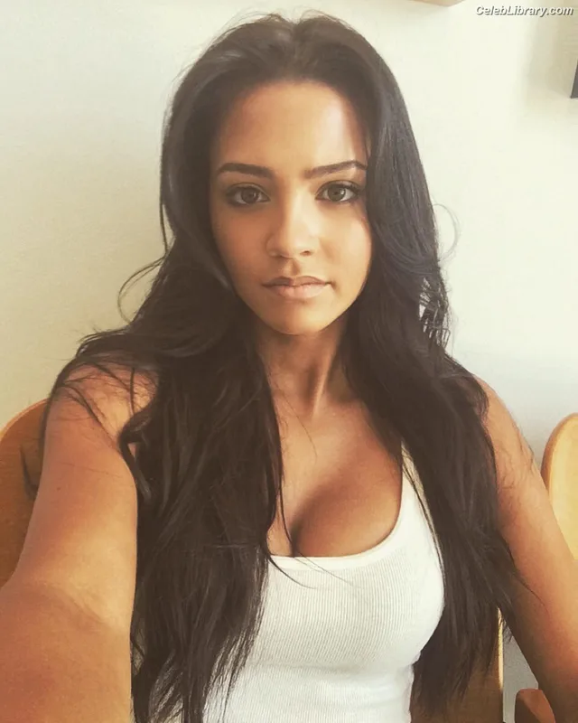 Tristin Mays photo 8 of 91