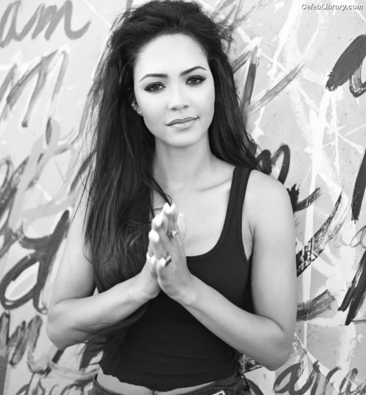 Tristin Mays photo 24 of 91