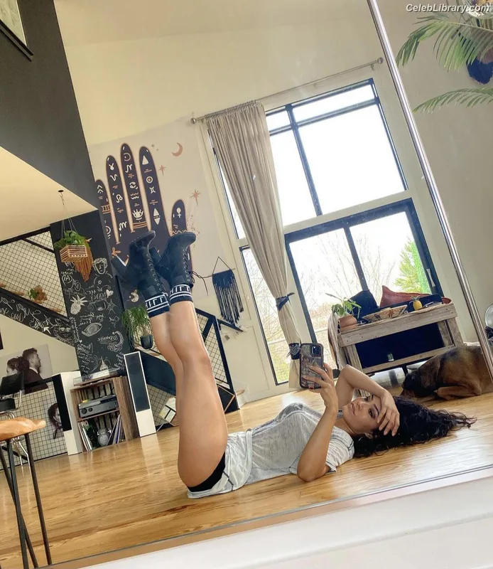 Tristin Mays photo 12 of 91