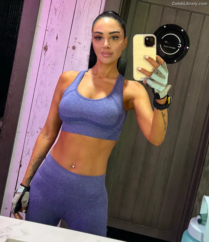 Tulisa Contostavlos photo 24 of 283