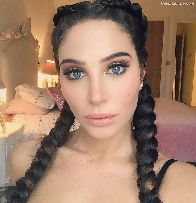 Tulisa Contostavlos photo 11 of 283