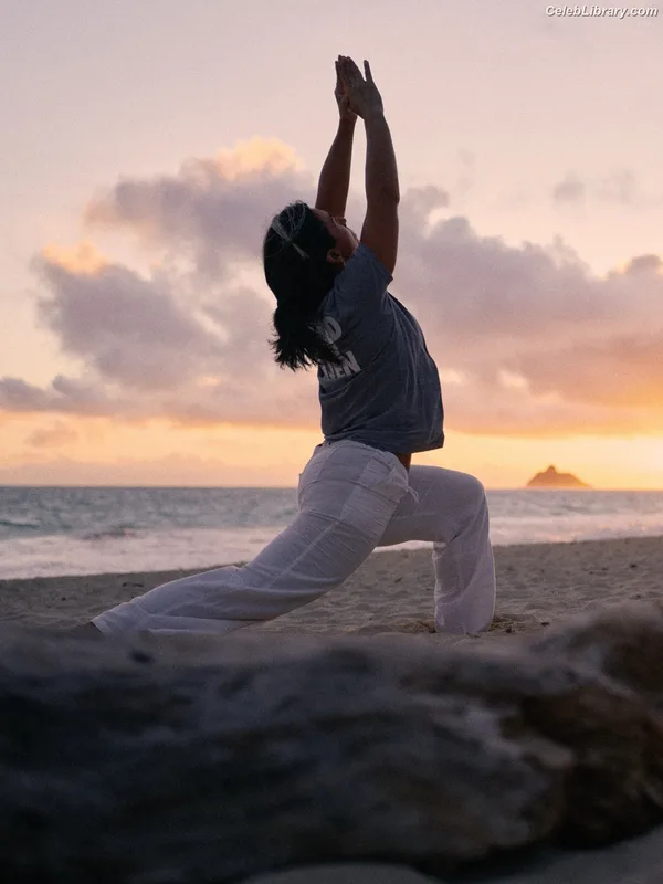 Tulsi Gabbard photo 17 of 94