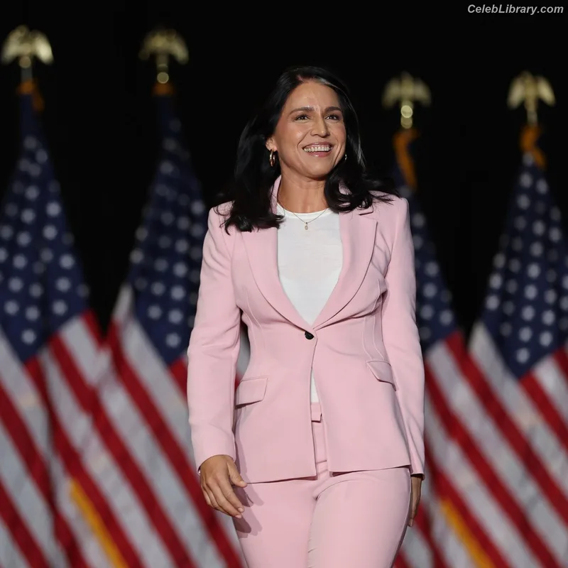 Tulsi Gabbard photo 11 of 94