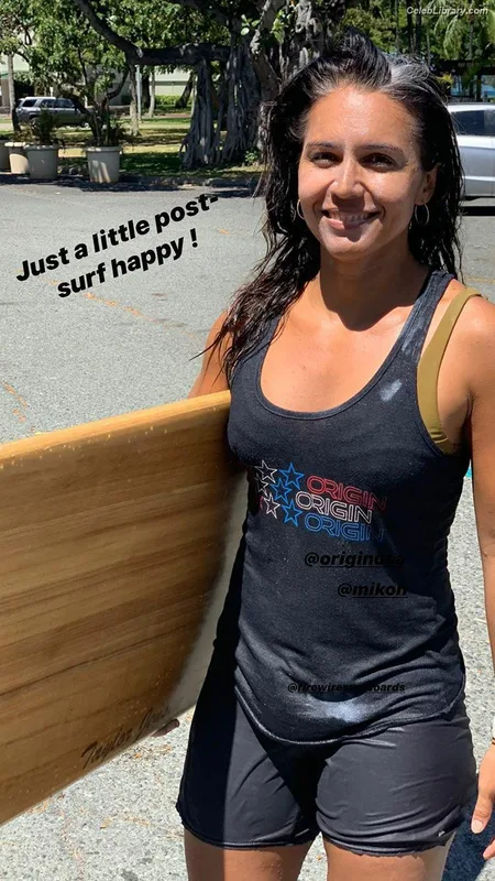 Tulsi Gabbard photo 12 of 94