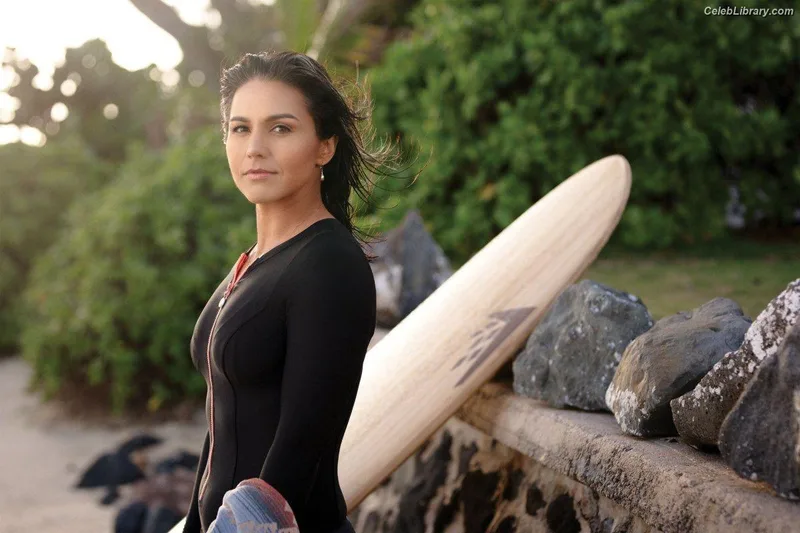 Tulsi Gabbard photo 22 of 94