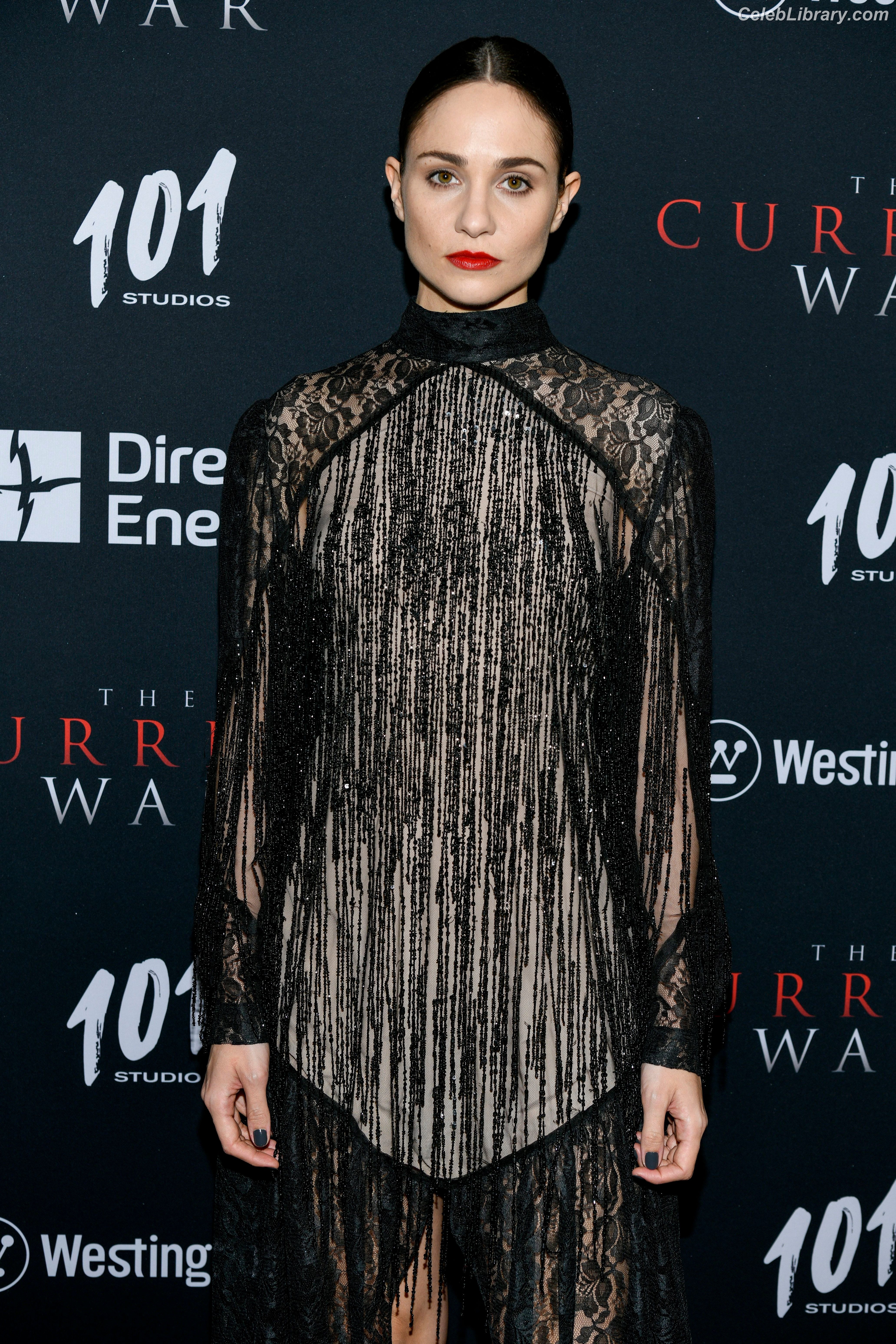 Tuppence Middleton photo 6 of 36