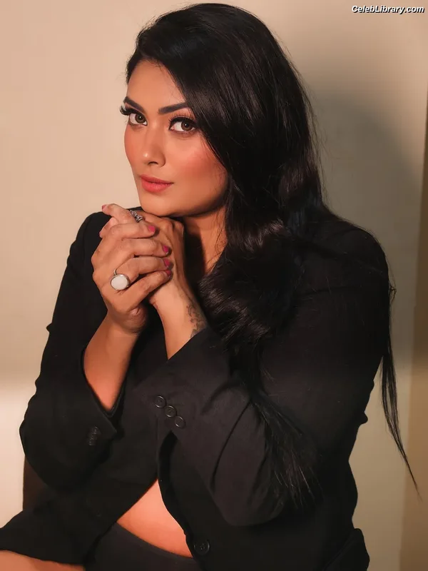 Twinkle Kapoor photo 6 of 66