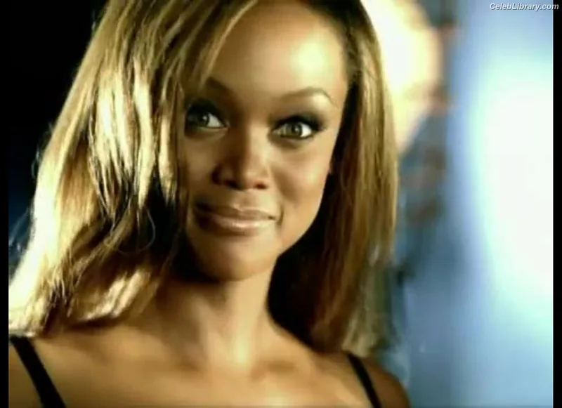Tyra Banks photo 1 of 162