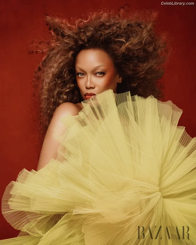 Tyra Banks photo 16 of 162