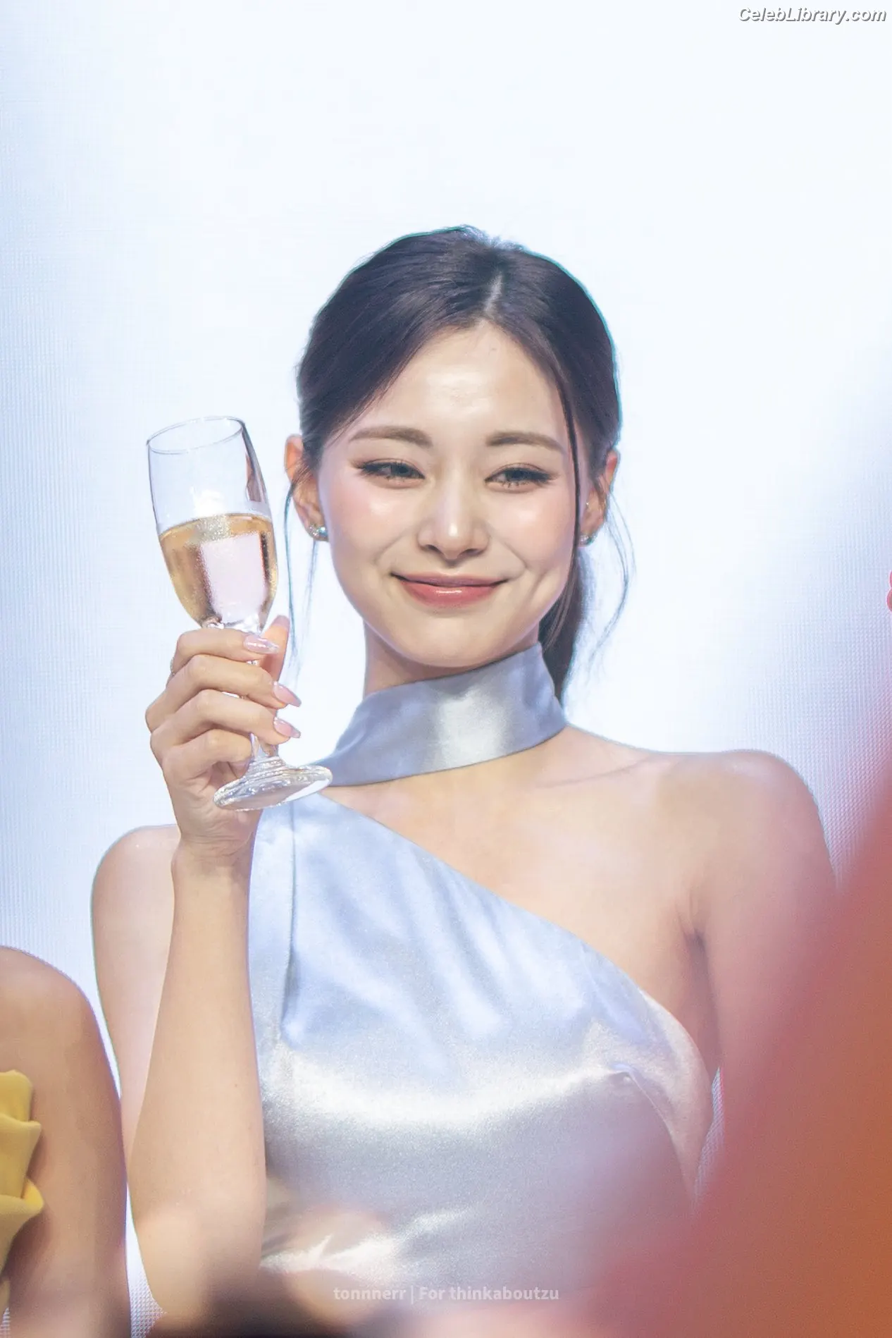 Tzuyu (Chiu Chú-jû) Twice photo 4 of 544