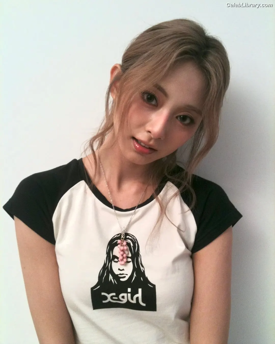 Tzuyu (Chiu Chú-jû) Twice photo 19 of 544