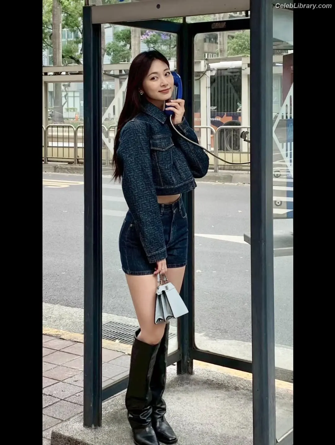 Tzuyu (Chiu Chú-jû) Twice photo 5 of 544