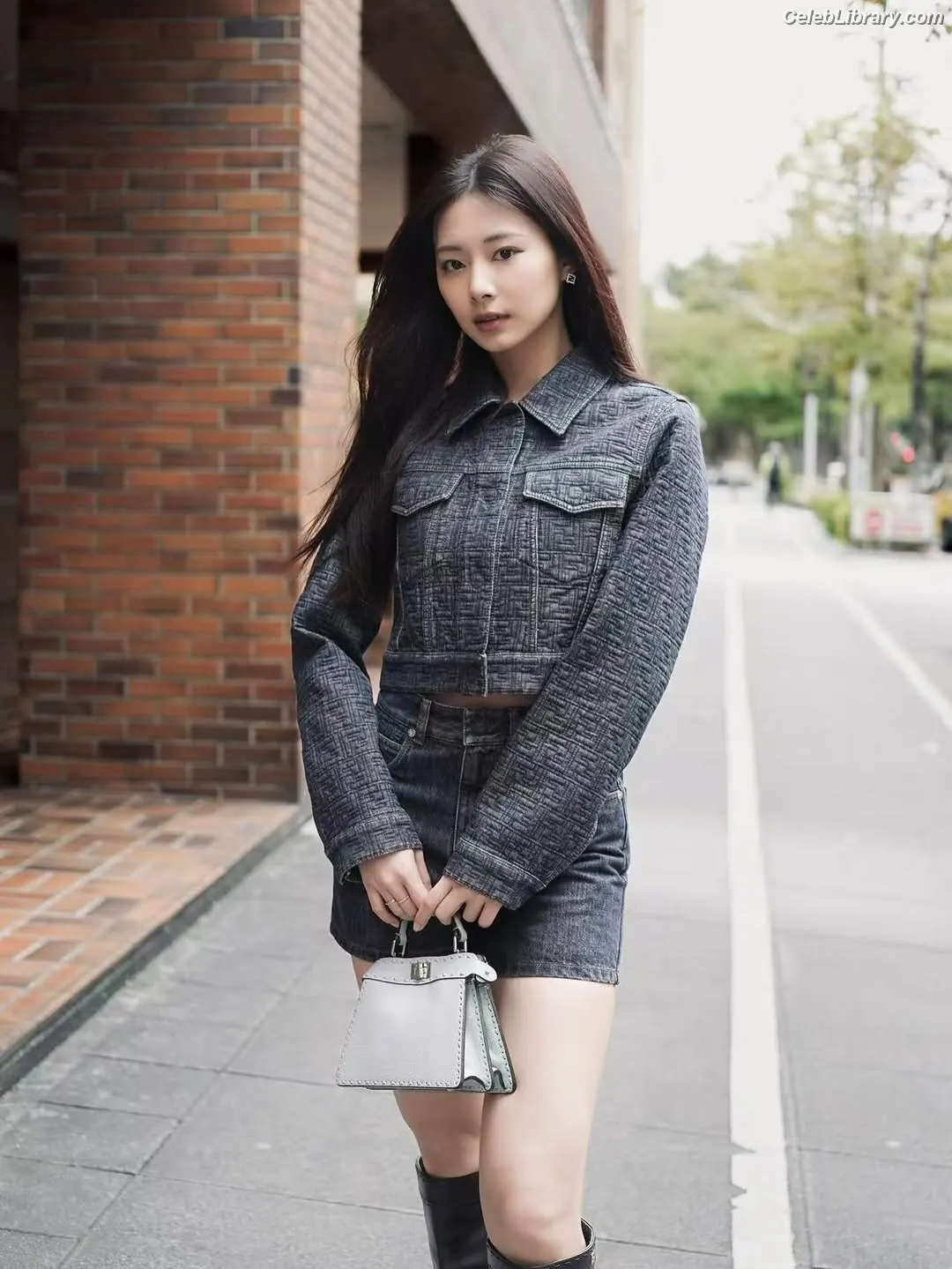 Tzuyu (Chiu Chú-jû) Twice photo 6 of 544