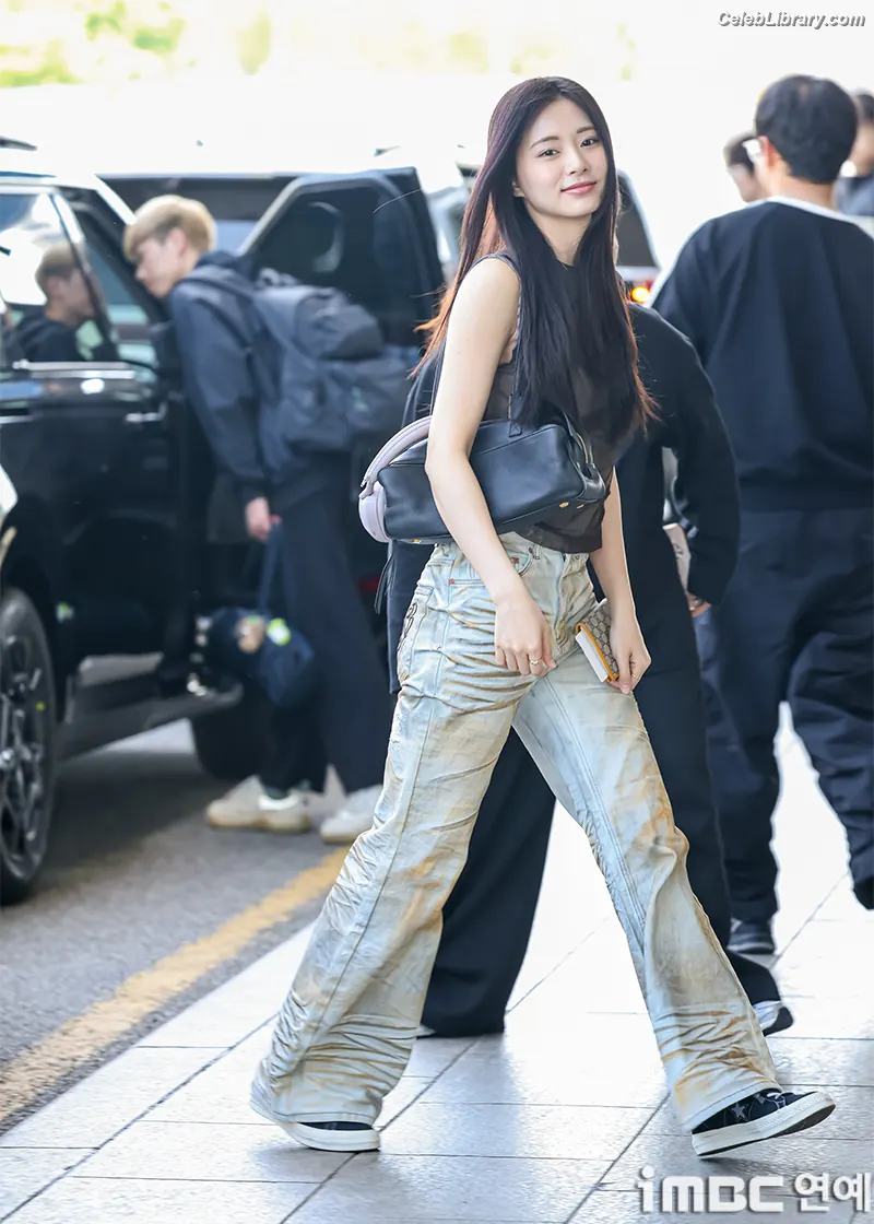 Tzuyu (Chiu Chú-jû)  Twice photo 23 of 544
