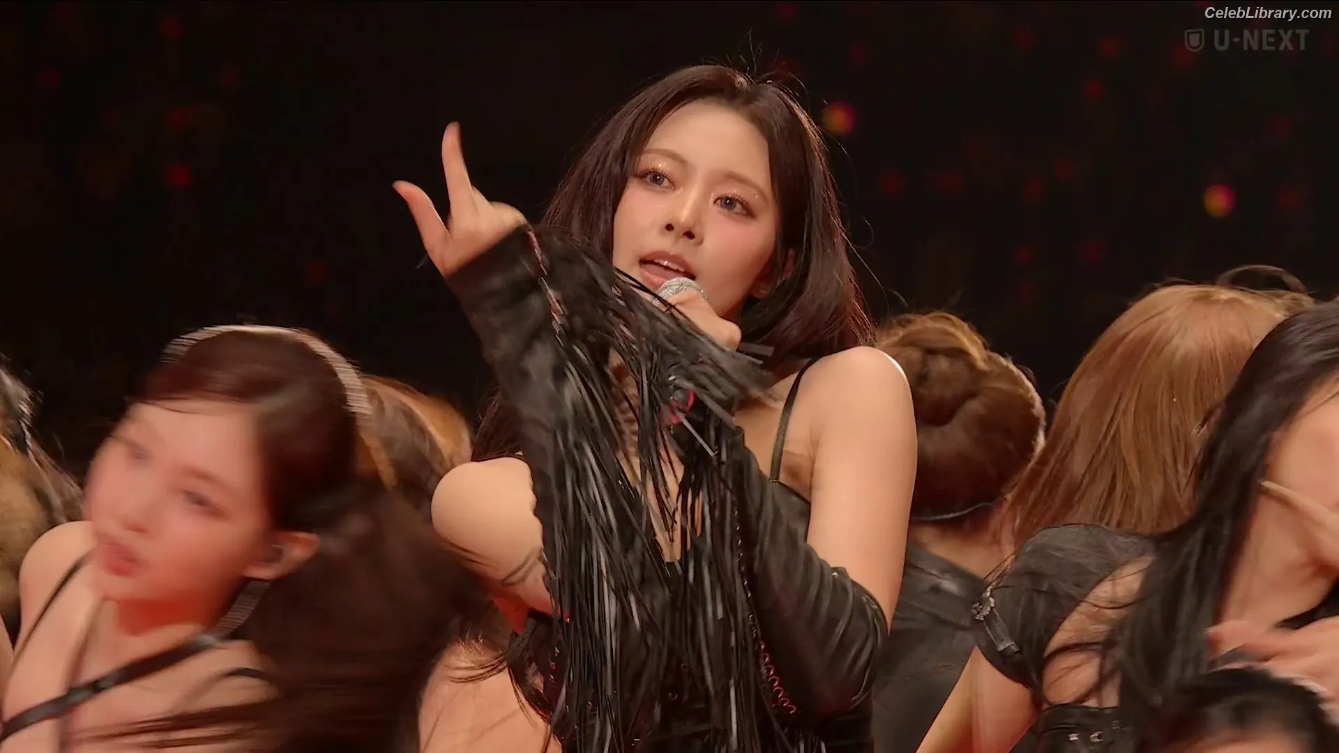 Tzuyu (Chiu Chú-jû)  Twice photo 7 of 544