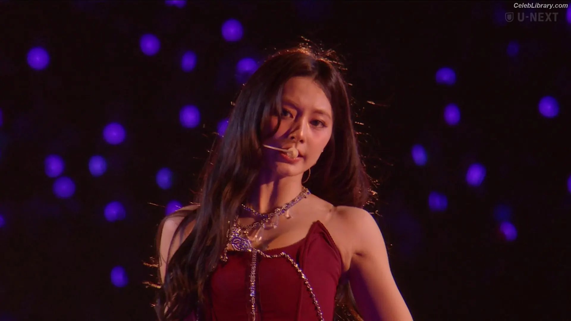 Tzuyu (Chiu Chú-jû)  Twice photo 8 of 544