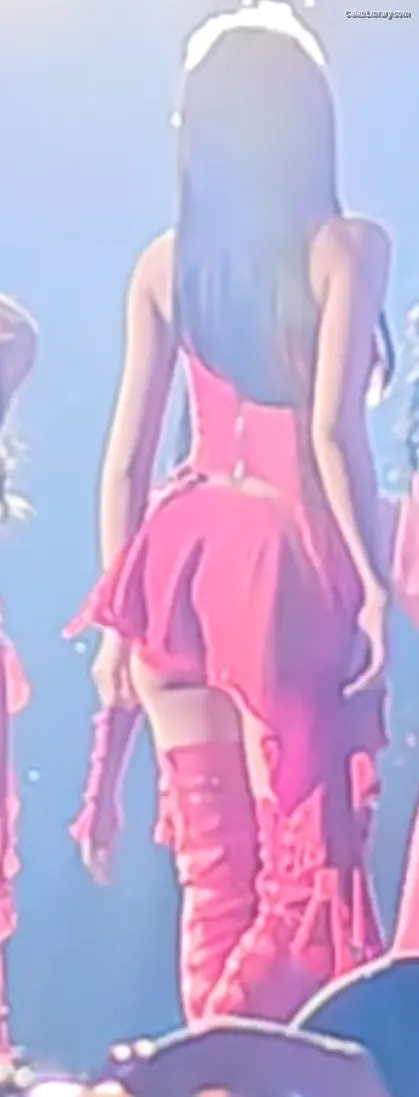 Tzuyu (Chiu Chú-jû)  Twice photo 15 of 544