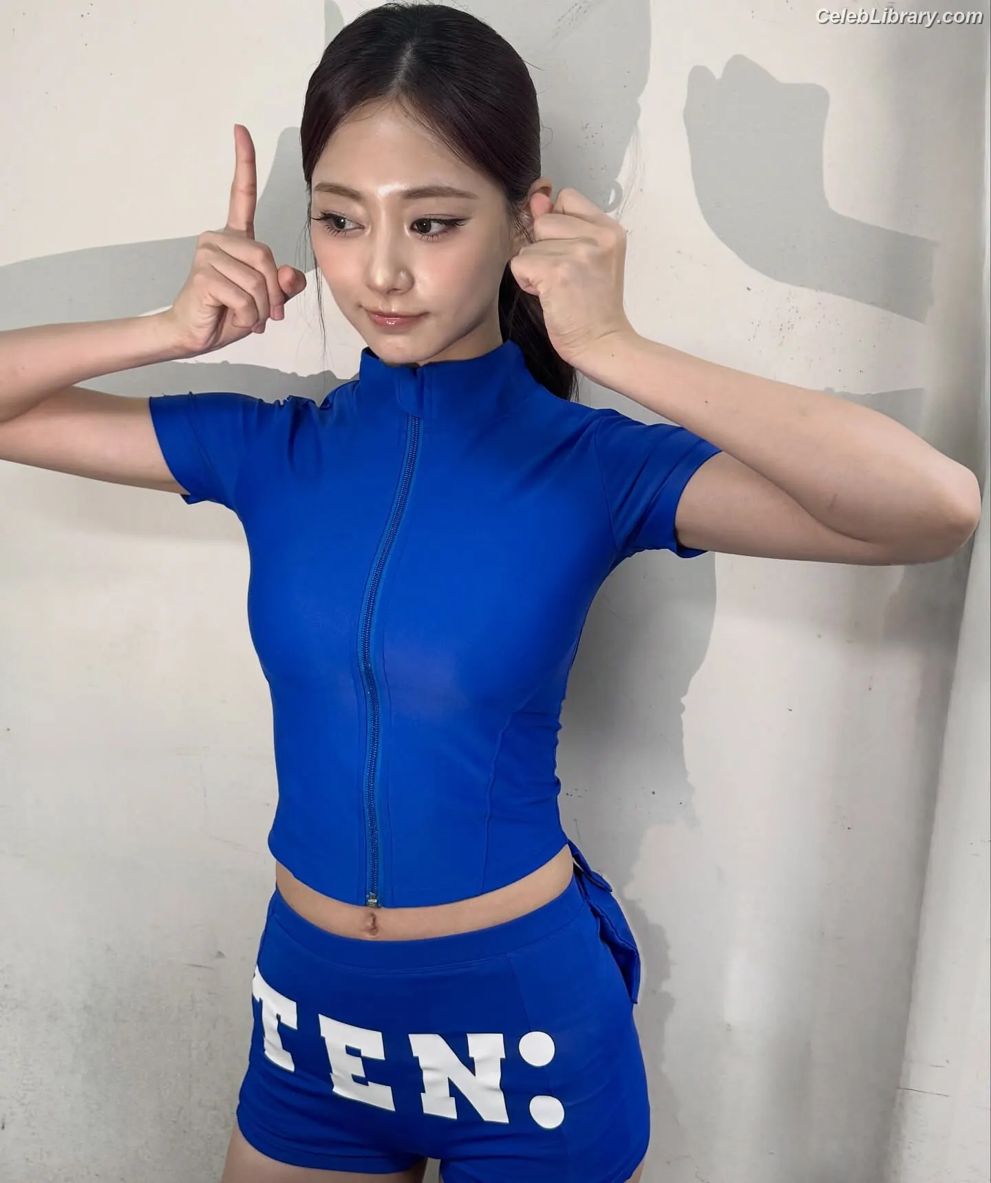 Tzuyu (Chiu Chú-jû)  Twice photo 16 of 544