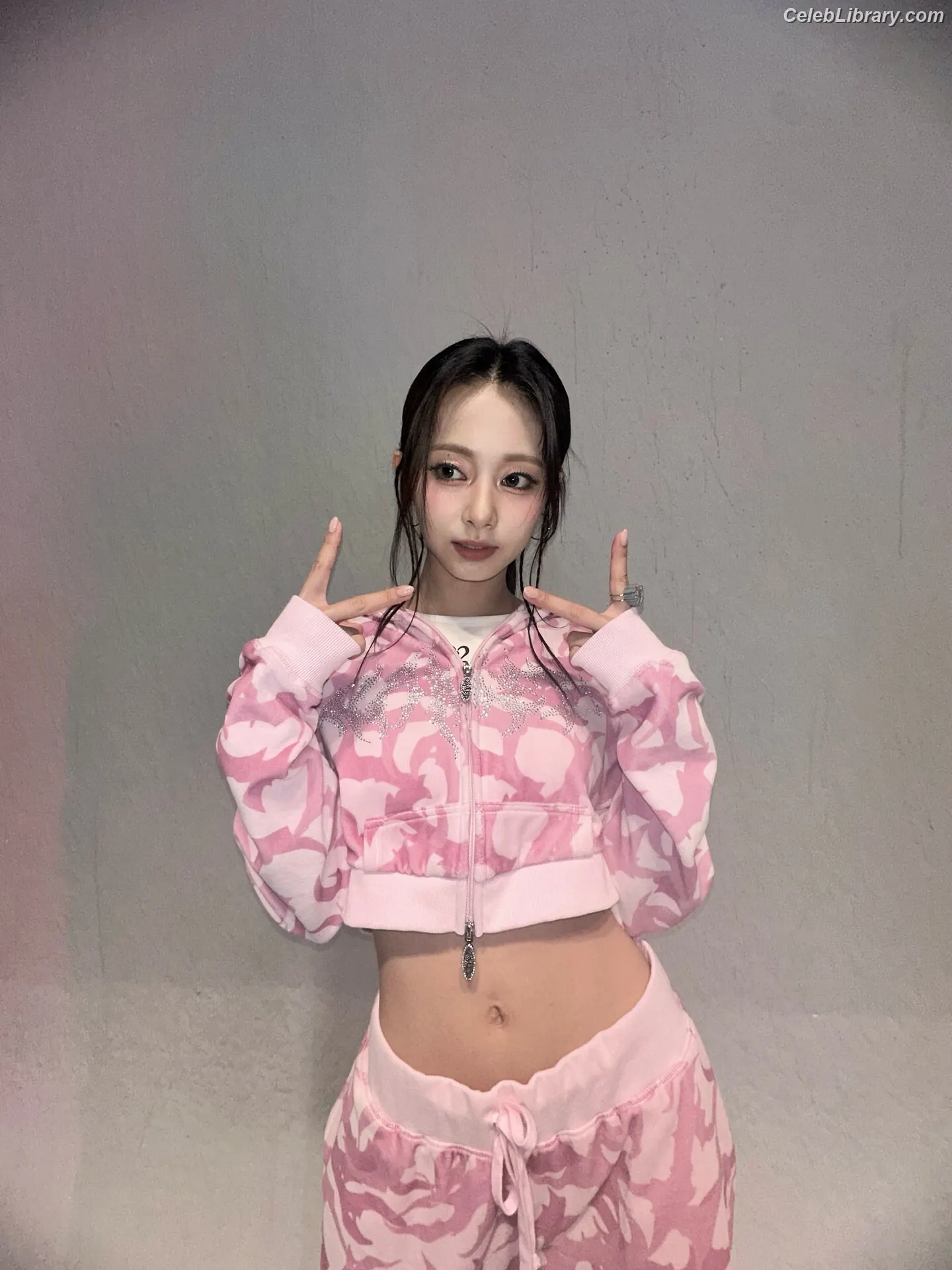 Tzuyu (Chiu Chú-jû)  Twice photo 9 of 544