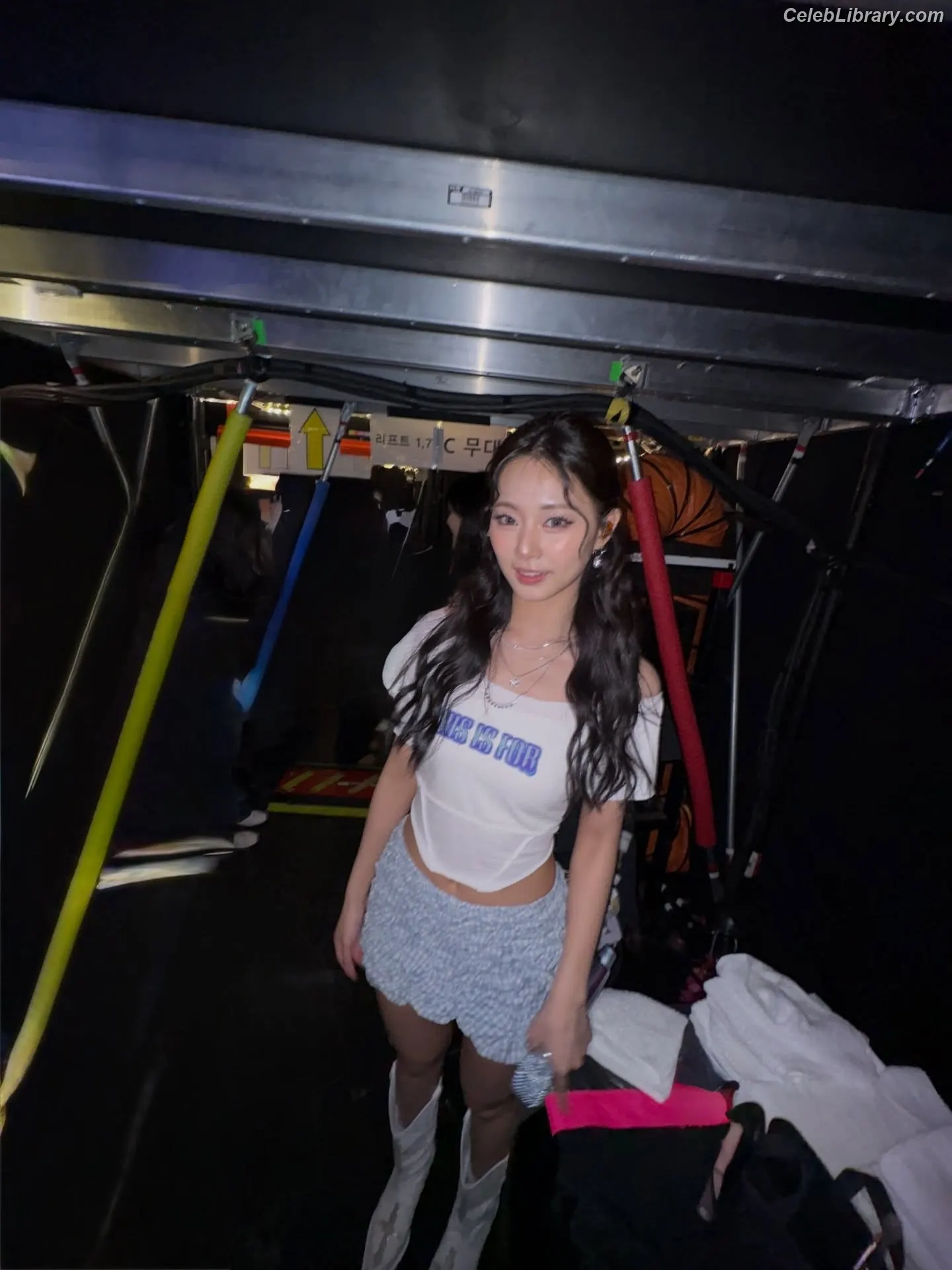 Tzuyu (Chiu Chú-jû) Twice photo 21 of 544