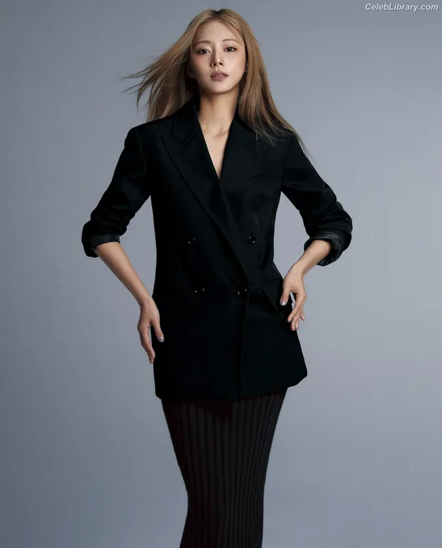 Tzuyu (Chiu Chú-jû)  Twice photo 5 of 545
