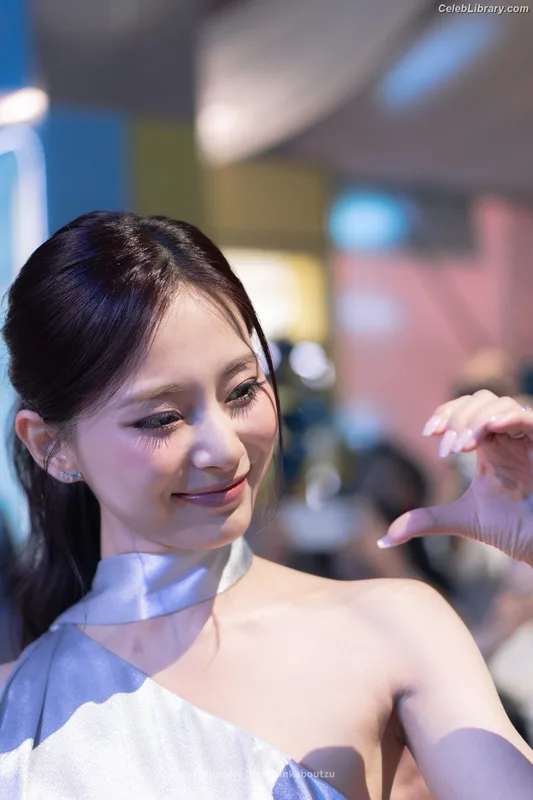 Tzuyu (Chiu Chú-jû) Twice photo 1 of 545