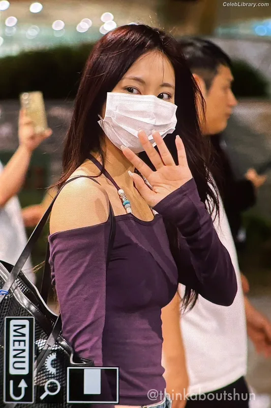Tzuyu (Chiu Chú-jû) Twice photo 18 of 545