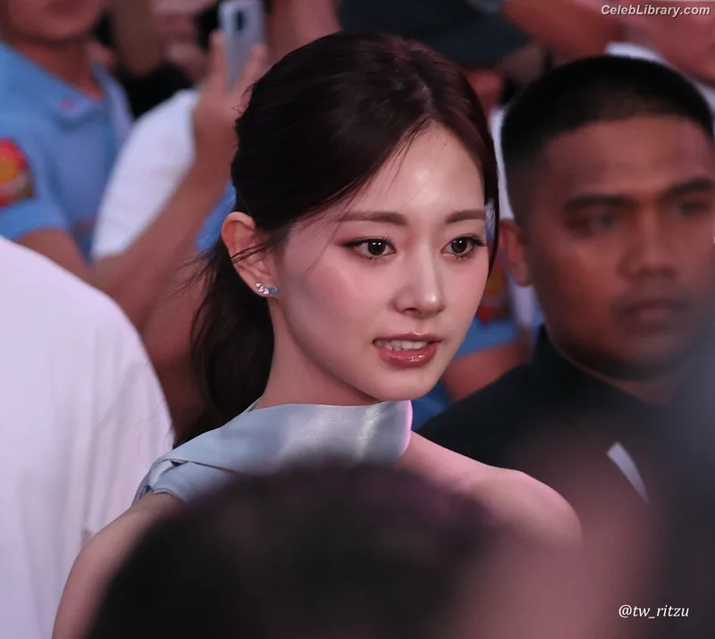 Tzuyu (Chiu Chú-jû) Twice photo 1 of 545
