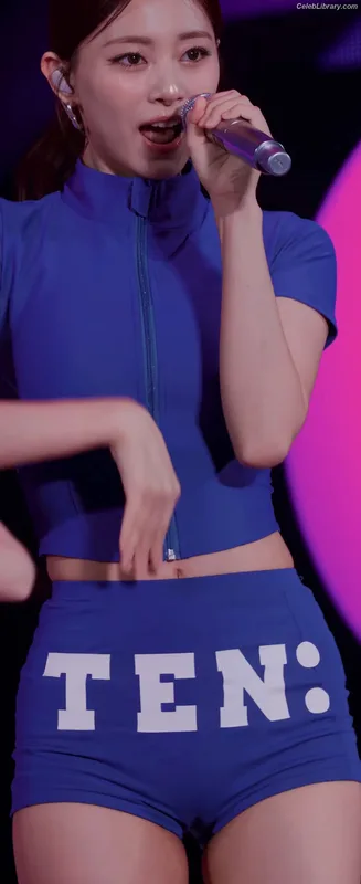 Tzuyu (Chiu Chú-jû) Twice photo 6 of 545