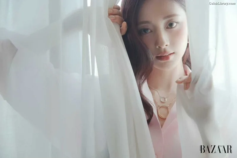 Tzuyu (Chiu Chú-jû) Twice photo 11 of 545