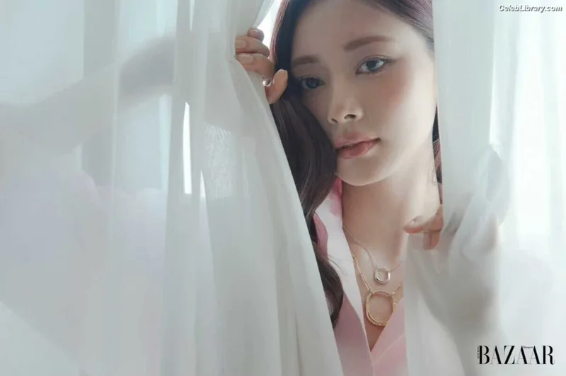 Tzuyu (Chiu Chú-jû) Twice photo 12 of 545