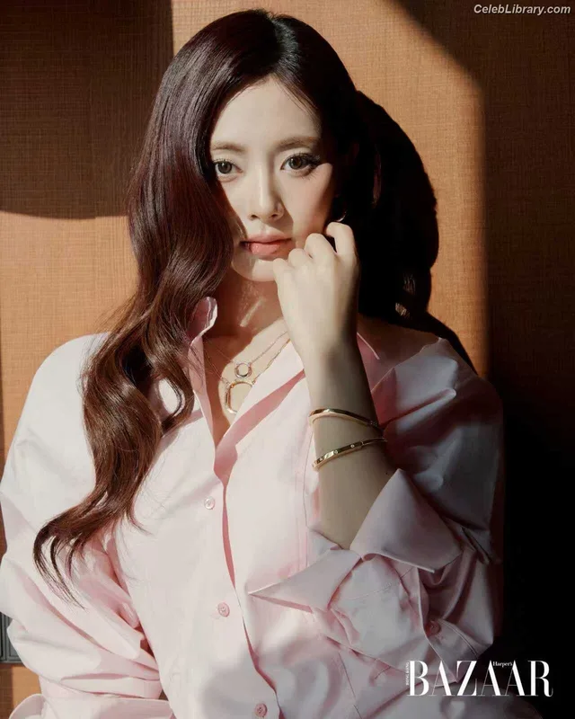 Tzuyu (Chiu Chú-jû) Twice photo 13 of 545