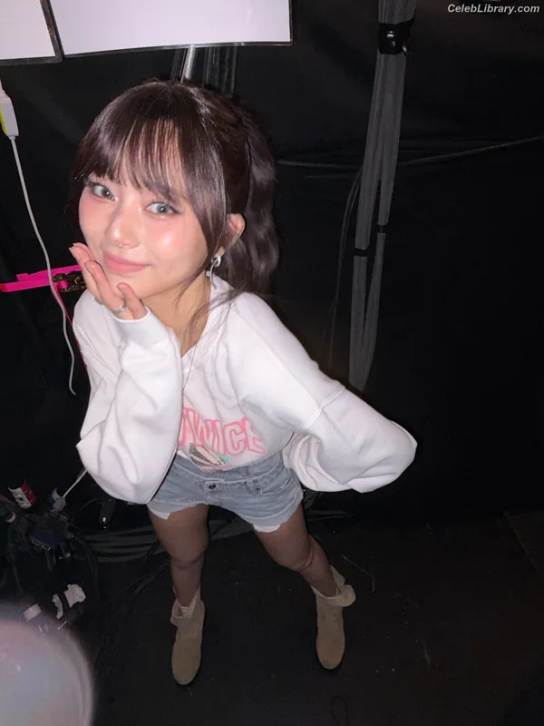 Tzuyu (Chiu Chú-jû) Twice photo 18 of 545