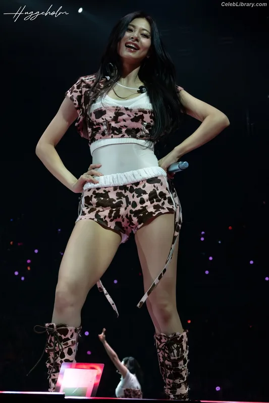 Tzuyu (Chiu Chú-jû) Twice photo 22 of 545